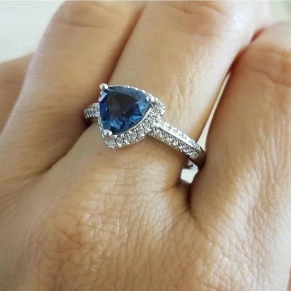 New 925 Silver Trillion Cut Blue Sapphire Diamond Ring for Women - Picture 2 of 9